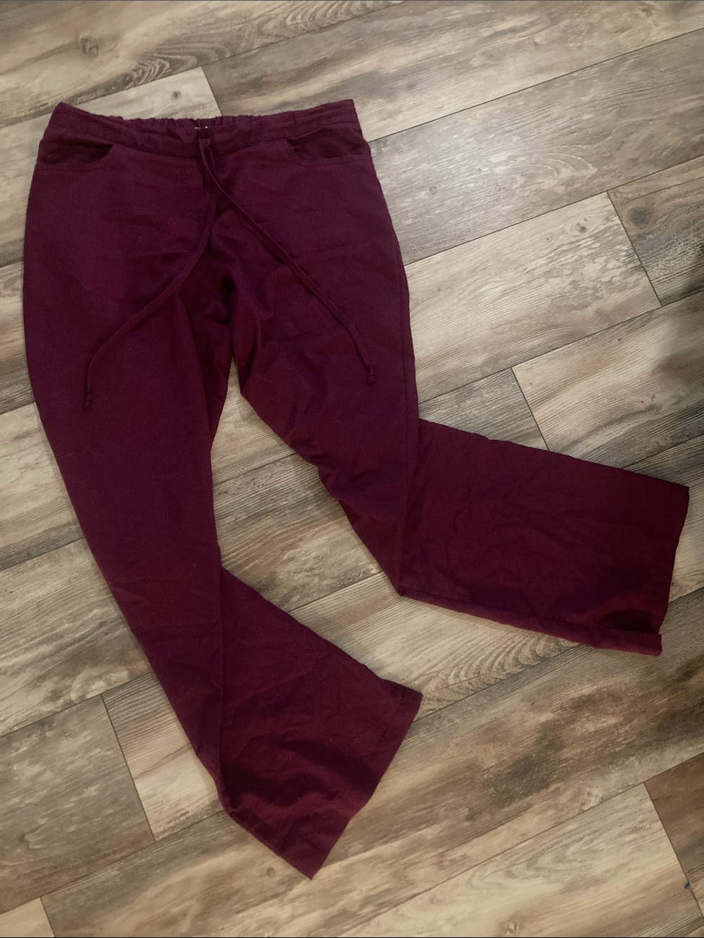 Grey’s Anatomy Women’s Wine Scrub Pants Size Medium Tall